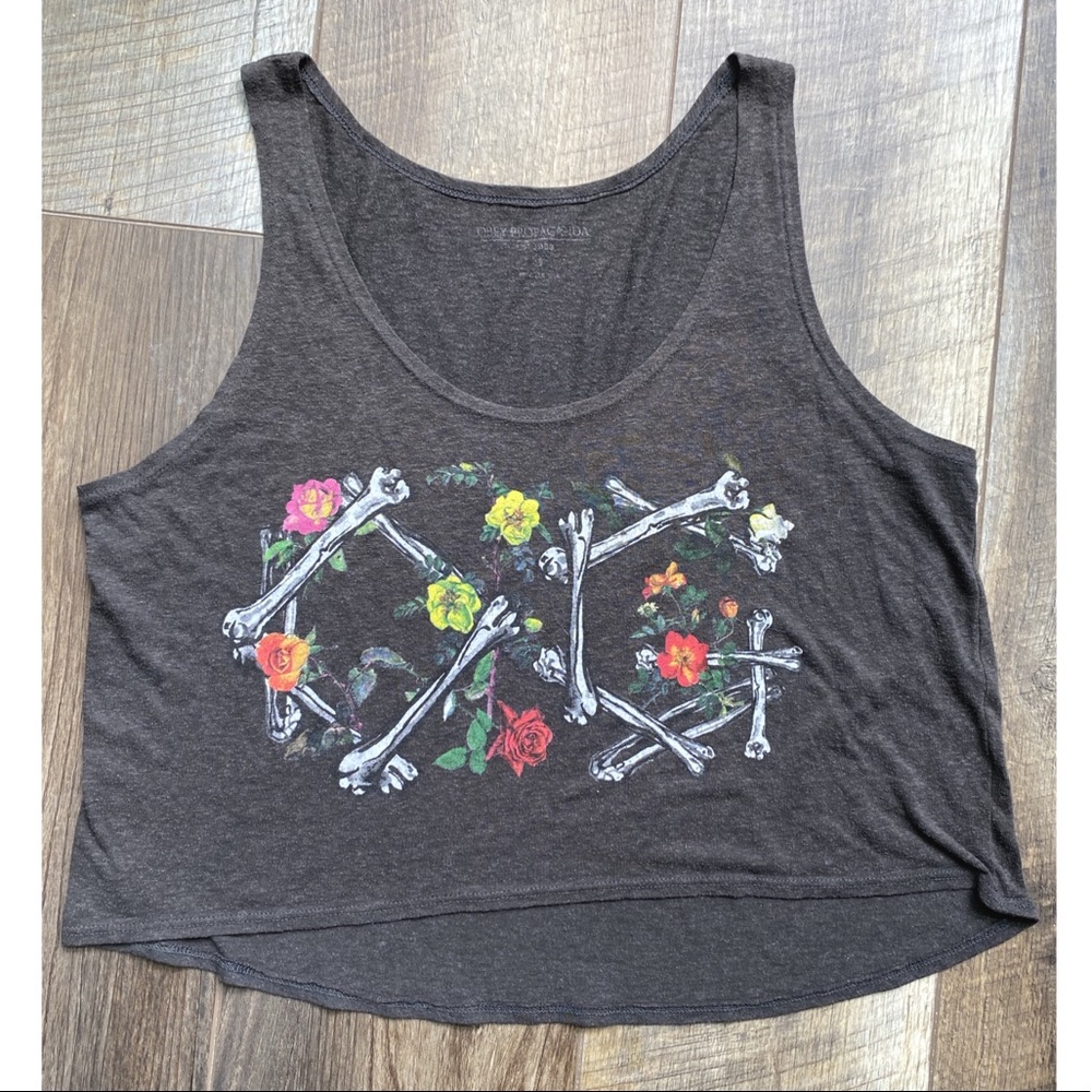 {Obey} Propaganda Floral OG Crop Tank